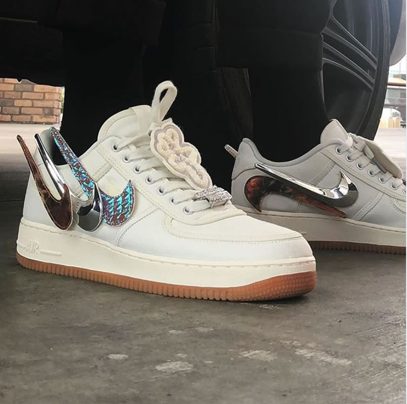 Travis Scott Nike Air Force 1 Low Sail On Feet Release Date For Sale Aq4211 101 (2) - newkick.app